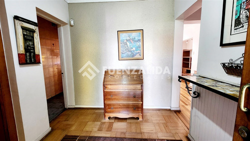 Casa En Venta De 5 Dorm. En Ñuñoa
