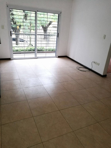 Imagen 2 de 11 de Departamento 2 Amb.. C/ Cochera Y Parrilla En Monte Grande