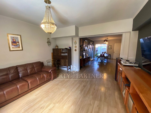 Imagen 2 de 10 de Santa Cruz, Casa Remodelada En Barrio Residencial