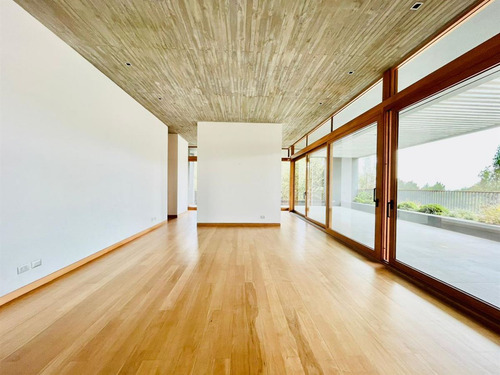 Arriendo Fabuloso Penthouse/2 Suite/3 Estac./ S.c Apoquindo