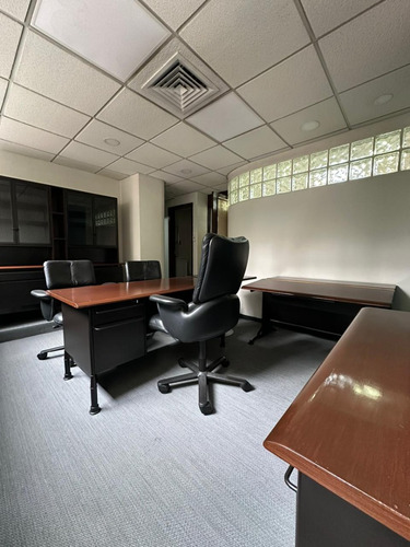 Excelentes Oficinas Amuebladas En Renta