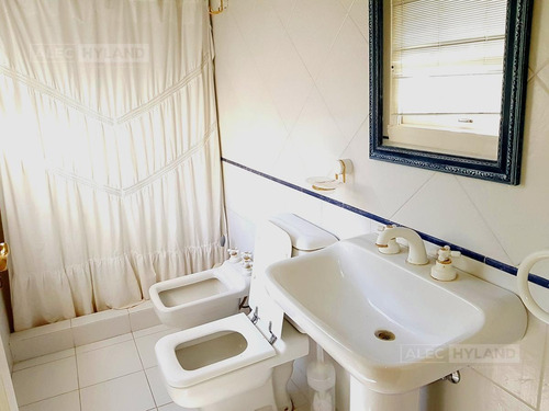 Imagen 22 de 27 de Casa En Venta 7 Ambientes - Acas.-libert./solis
