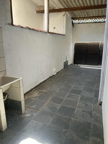 Casa 3 Quartos Na Astúrias Frente Mercado Kril Com Garagem
