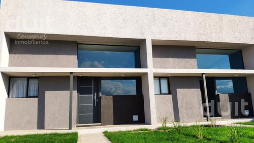 Imagen 27 de 28 de Duplex En Venta En Docta - Excelente Oportunidad - Recibo Lote O Vehículo