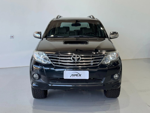 Toyota Hilux SW4 3.0 SRV 4X4 7 LUGARES 16V TURBO INTERCOOLER DIESEL 4P AUTOMÁTICO