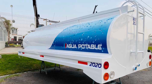 Imagen 2 de 13 de Pipa Tanque De Agua 10,000 Litros Arreola 2021