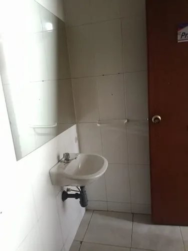 Local Comercial Sobre Av Principal