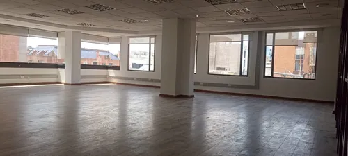Oficina En Arriendo En Chico Norte. Cod A1105066