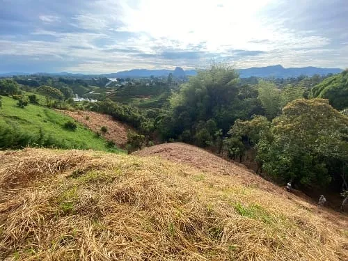 4 Lotes En Venta En El Peñol