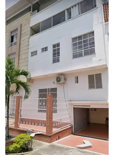 Alquilo Apartaestudio 2 Ambientes En La Flora Con Servicios Y Garaje