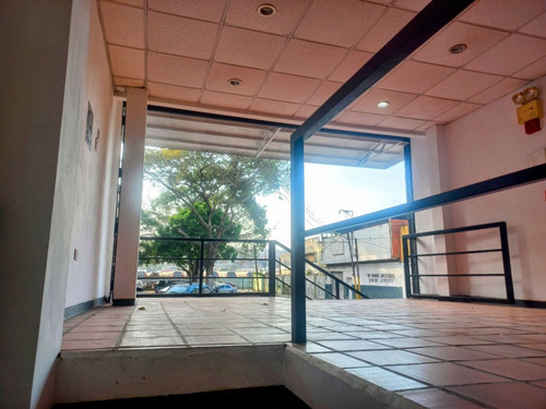 Excelente Oportunidad Para Alquilar Local En Propatria Av. Bolivar. Aa