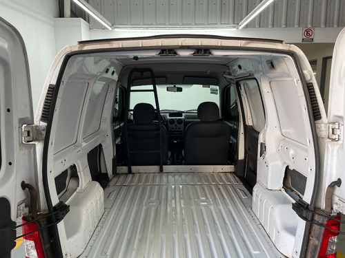 Imagen 10 de 12 de Peugeot Partner Furgon Confort 1.6 Hdi 2015 Oya Nv