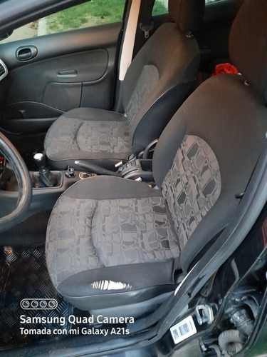 Peugeot 207 2011 1.4 Xs