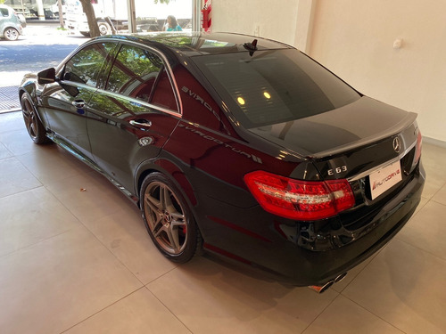 Imagen 6 de 25 de Mercedes Benz E 63 Amg 2011