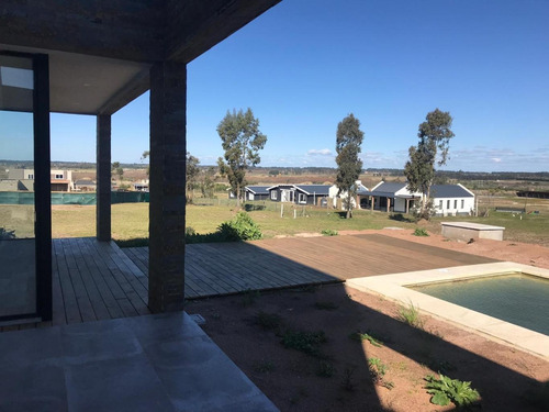 Venta Alquiler Casa 3 Dormitorios 3 Baños Mirador De La Tahona #383