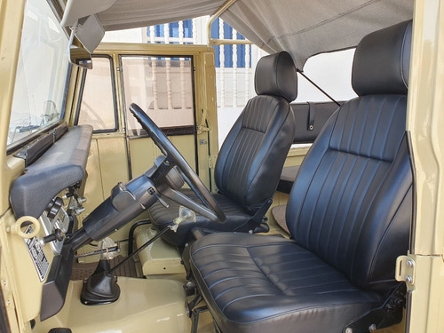 Imagen 11 de 18 de Toyota Fj 40 Macho