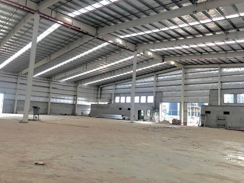 Imagen 1 de 5 de Alquiler Galpón 2000m En Parque Industrial Pilar