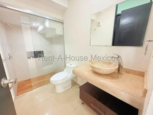 Casa En Renta En Zakia Querétaro. Sr