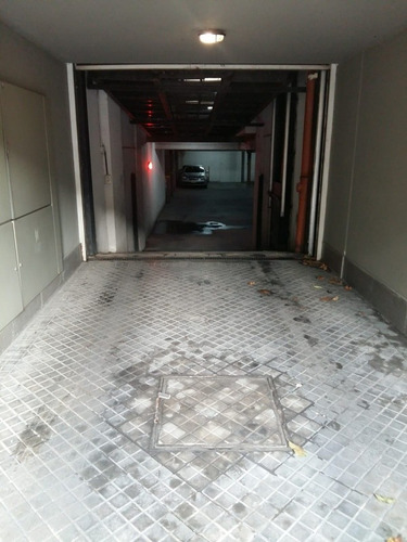 Imagen 6 de 7 de Venta De Cochera En B° Lourdes / B Echesortu