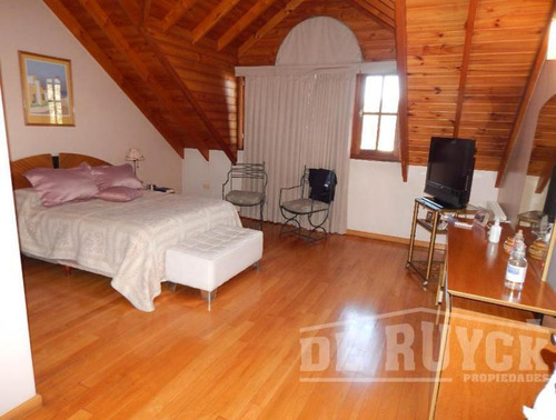 Chalet En Venta En Berazategui Oeste