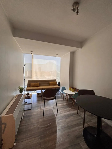 Arriendo Of Amplios Espacios 2p 2e 2 Baños Vitacura
