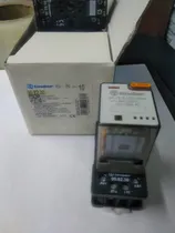 Comprar Rele 8 Pines Marca Finder 60.12.8.024.0040 Con Base 90.82.30