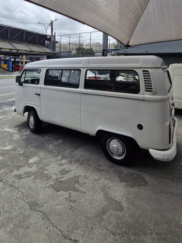 Volkswagen Kombi 1.4 Standard Total Flex 3p
