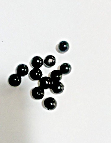 200 Perlas Bolitas Negras  5mm Para Bijouterie Ojitos Cose 