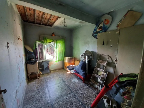 Imagen 14 de 18 de Casa De 4 Ambientes C/ 2 Locales Al Frente - Moron Sur