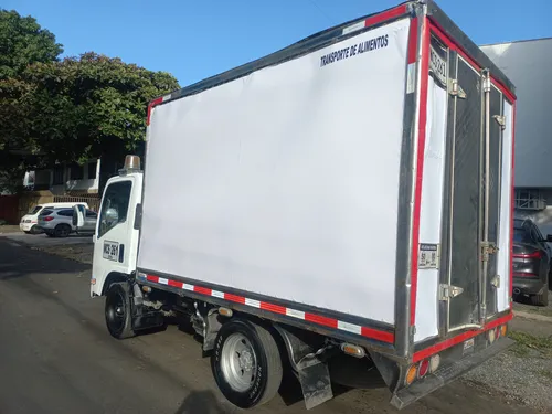 Furgón Aislado Con Refrigeración