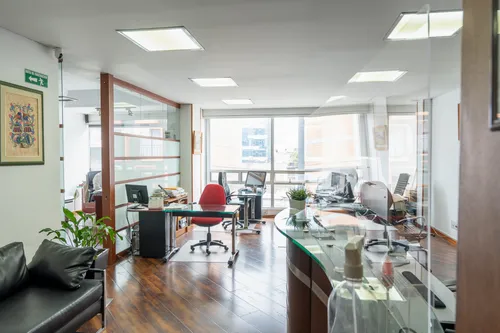 Oficina En Arriendo En La Castellana. Cod A1038737
