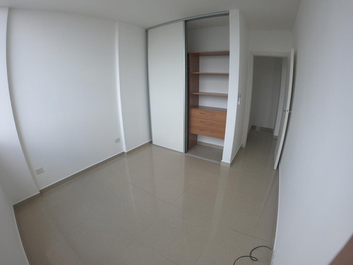 Departamento En Venta, Colón 354 (4°d), Escobar Centro