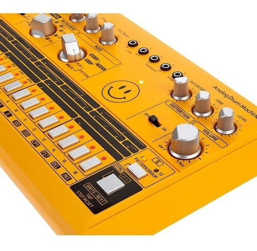 Caja De Ritmos Analógica Behringer Rd-6