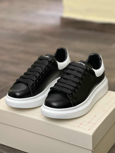 Tenis Alexander Mcqueen Negros #28