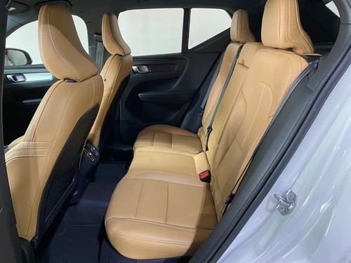 Imagem 10 de 12 de Volvo Xc40 T5 Momentum 2020 Blindada Stark Niiia Impecável