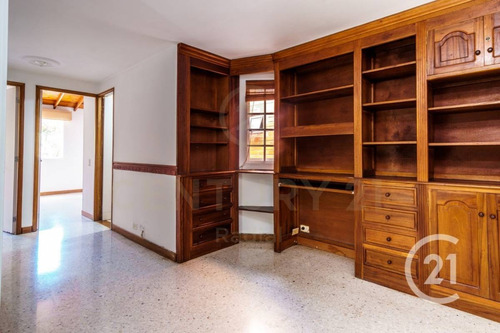 Imagen 7 de 17 de Vendo Casa En Castropol, El Poblado, Medellín.