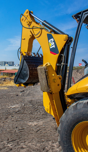 Retroexcavadora Caterpillar 420f 2013