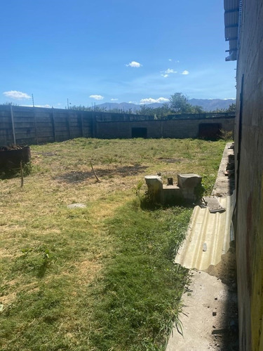 Imagen 2 de 13 de Galpón En Venta En Los Jardines De Cagua De 1629mts2 En 5180mts2 De Terreno