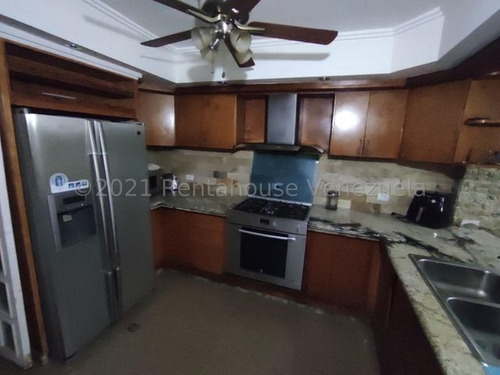 Imagen 5 de 6 de Leida Falcon Rentahouse Vende Townhouse En Pueblo De San Diego 22-6217 Lf