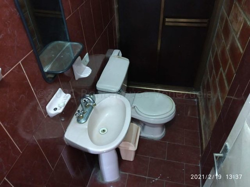 Imagen 12 de 14 de Venta Casa Urb. Av. Bolivar Norte 22-7034 Forg