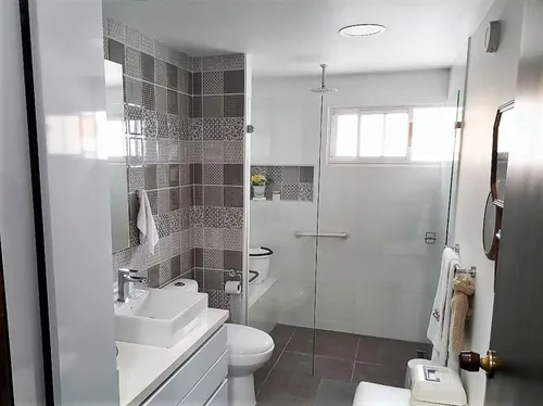 Casa En Venta En Alhambra. Cod V15001