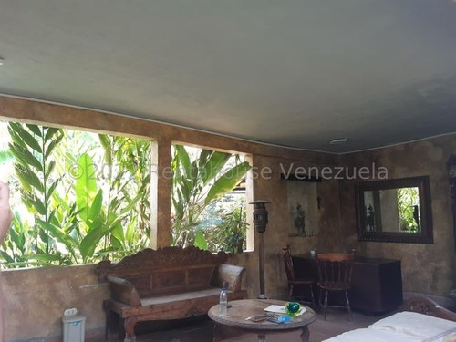 Imagen 1 de 18 de Venta De Fascinante Casa Con Terreno Fresco Ambiente De Playa # 4 22-24486 Gbf