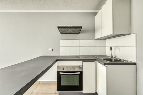 Arriendo Depto En Av Independencia. Piso 24. Vista Sur