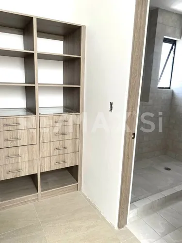 Casa En Renta, Zibata