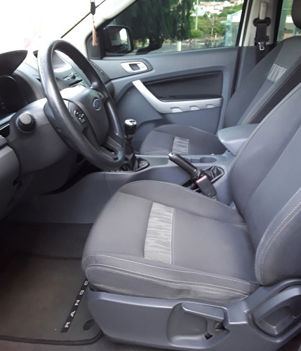 Imagem 6 de 9 de Ford Ranger Xlt 2.5 Cd Branco 2014