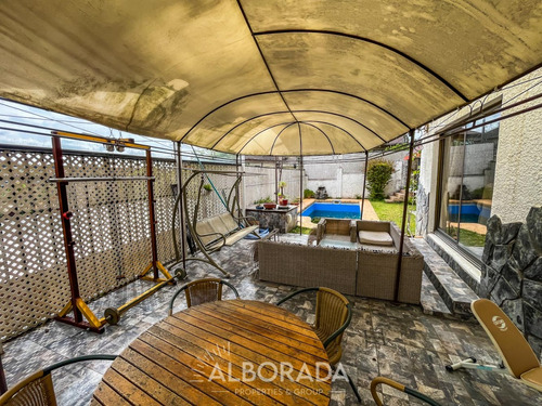 Se Vende Amplia Casa En Lomas San Andrés