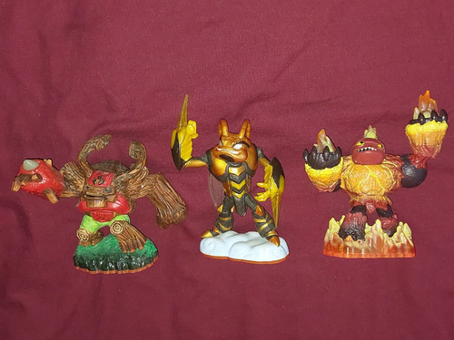 Skylander Giants Figuras Swarm, Hot Head, Tres Rex