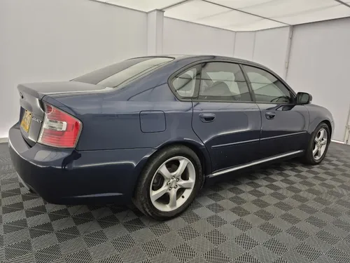 Subaru Legacy 3.0 R AWD AT