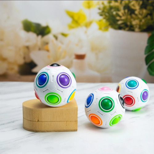Imagem 4 de 7 de Quebra-cabeça Bola Arco Iris Mágico Anti Estresse Autista