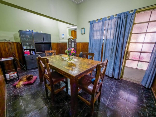 Imagen 7 de 16 de Casa En Venta De 2 Dormitorios Cochera Y Patio En La Plata